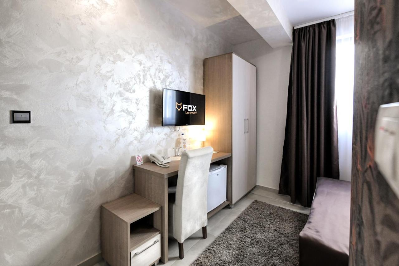 Garnet Hotel & Event Centar Ruma Bagian luar foto