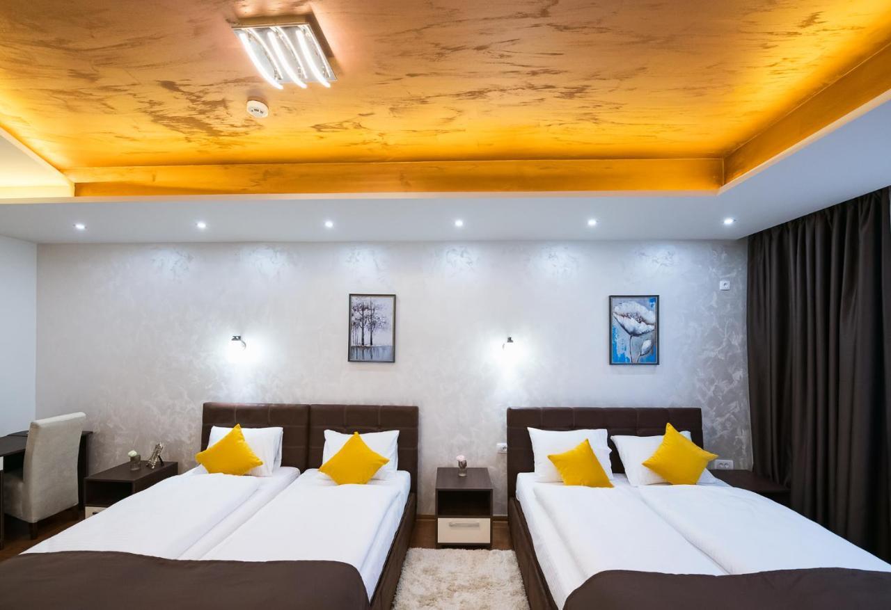 Garnet Hotel & Event Centar Ruma Bagian luar foto