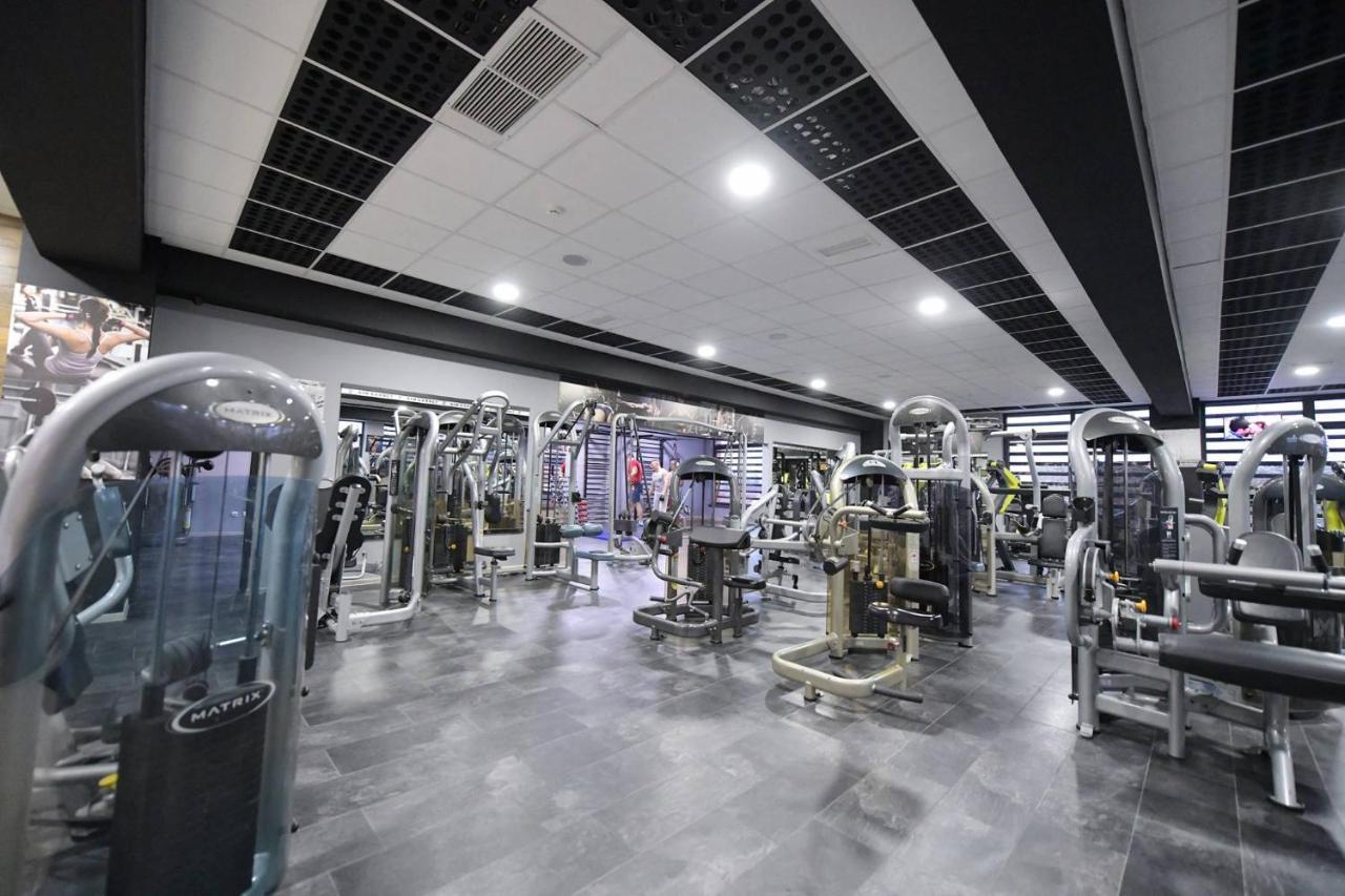 Garnet Hotel & Event Centar Ruma Bagian luar foto